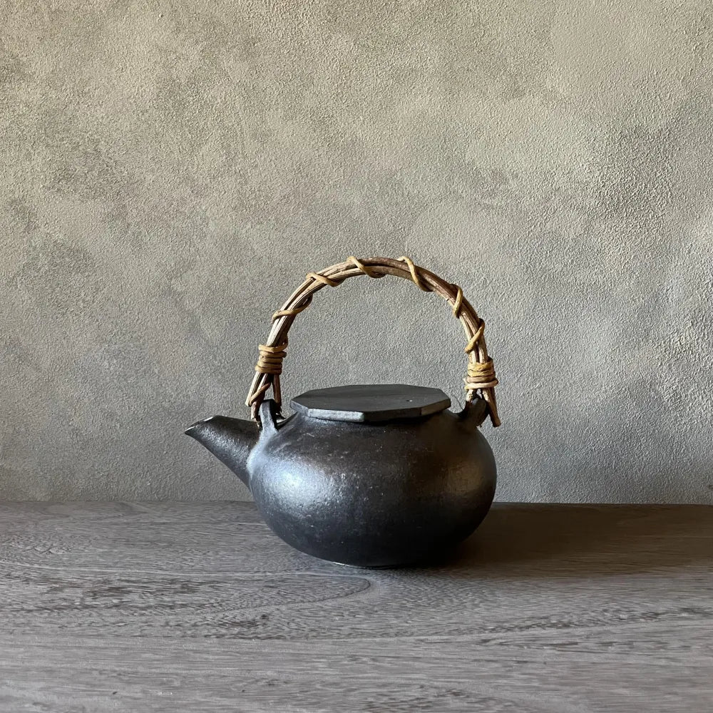 注器(黒)