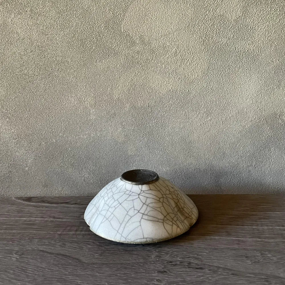 炭入り三弁小鉢