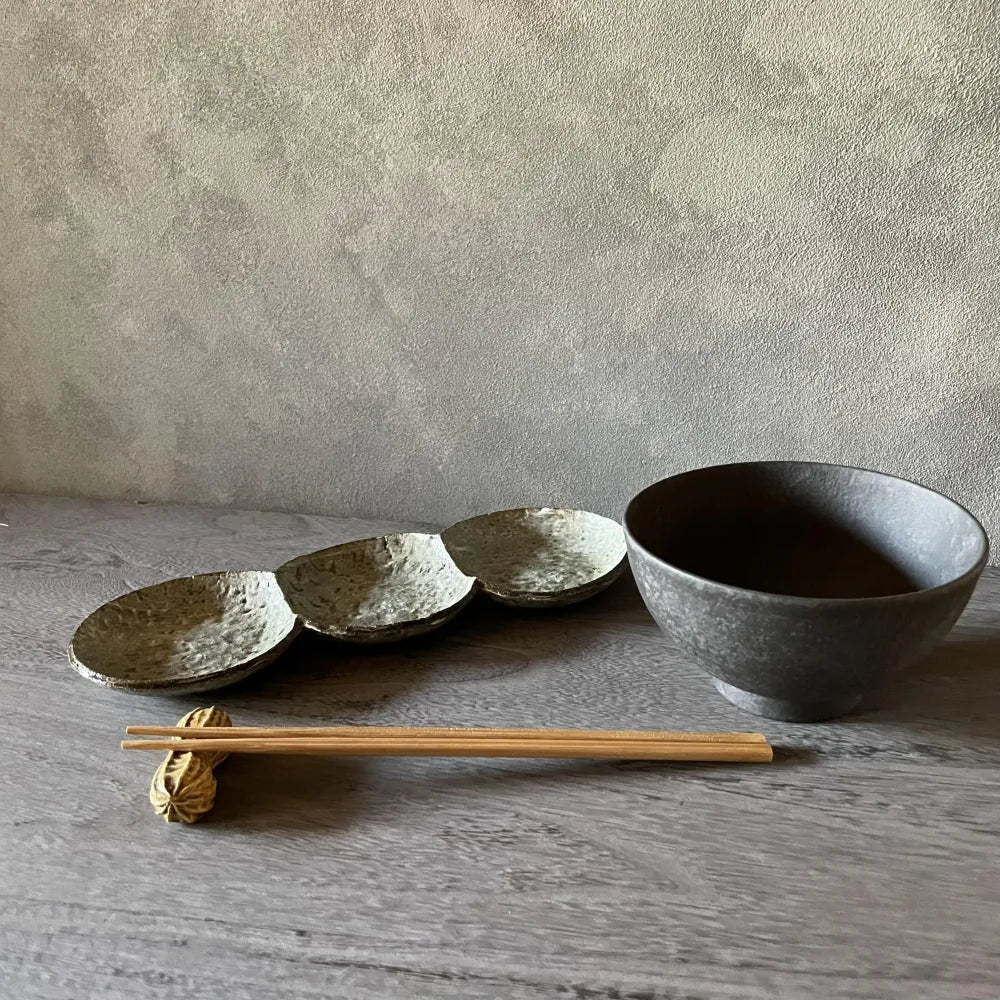 継皿みっつ