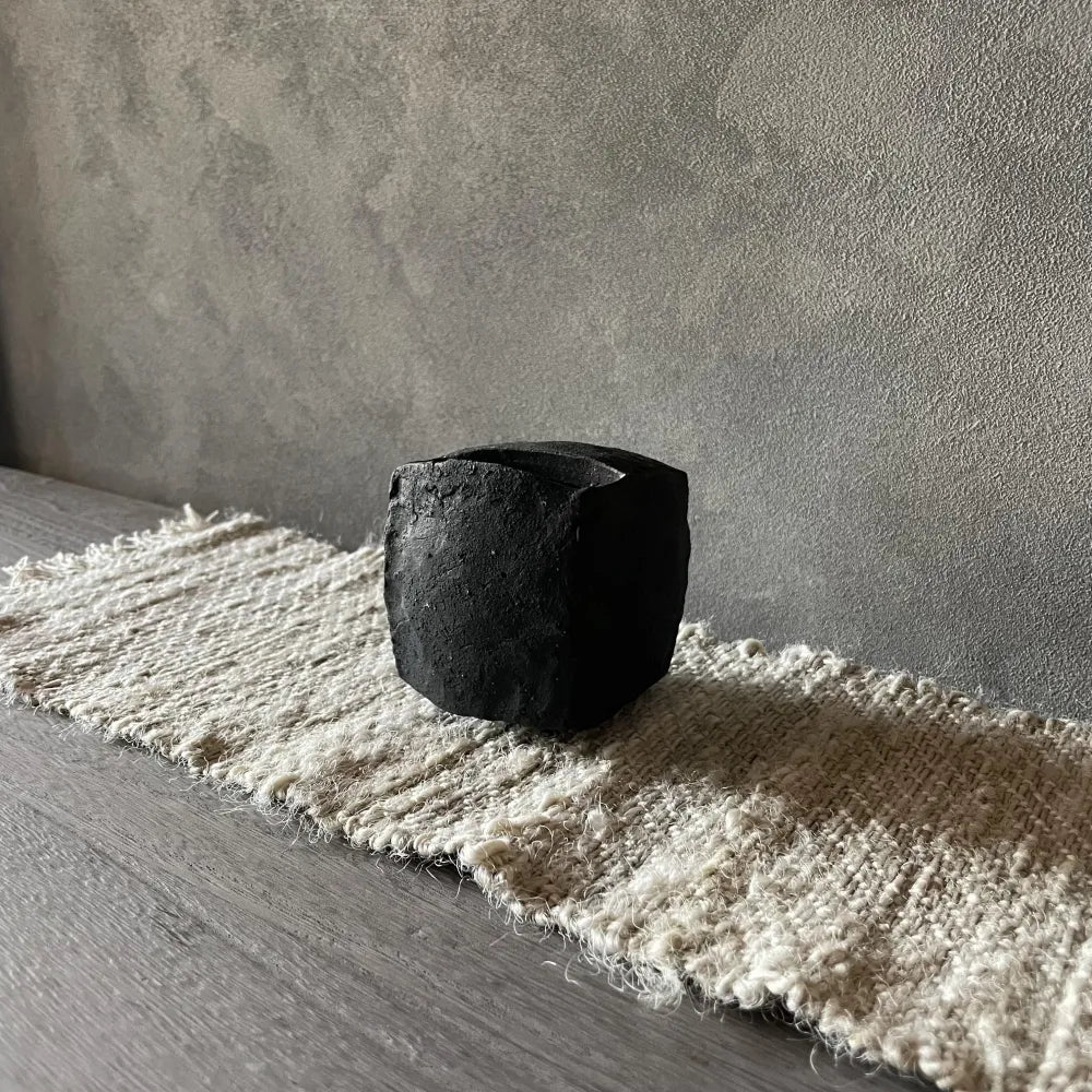 花器　四角（黒）