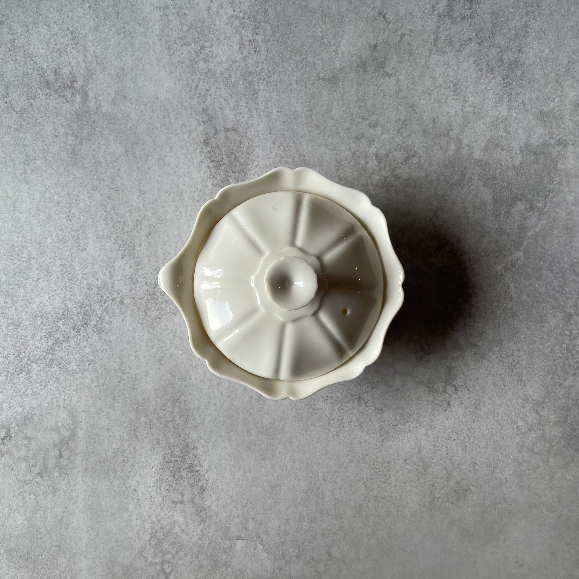 八輪花宝瓶　小