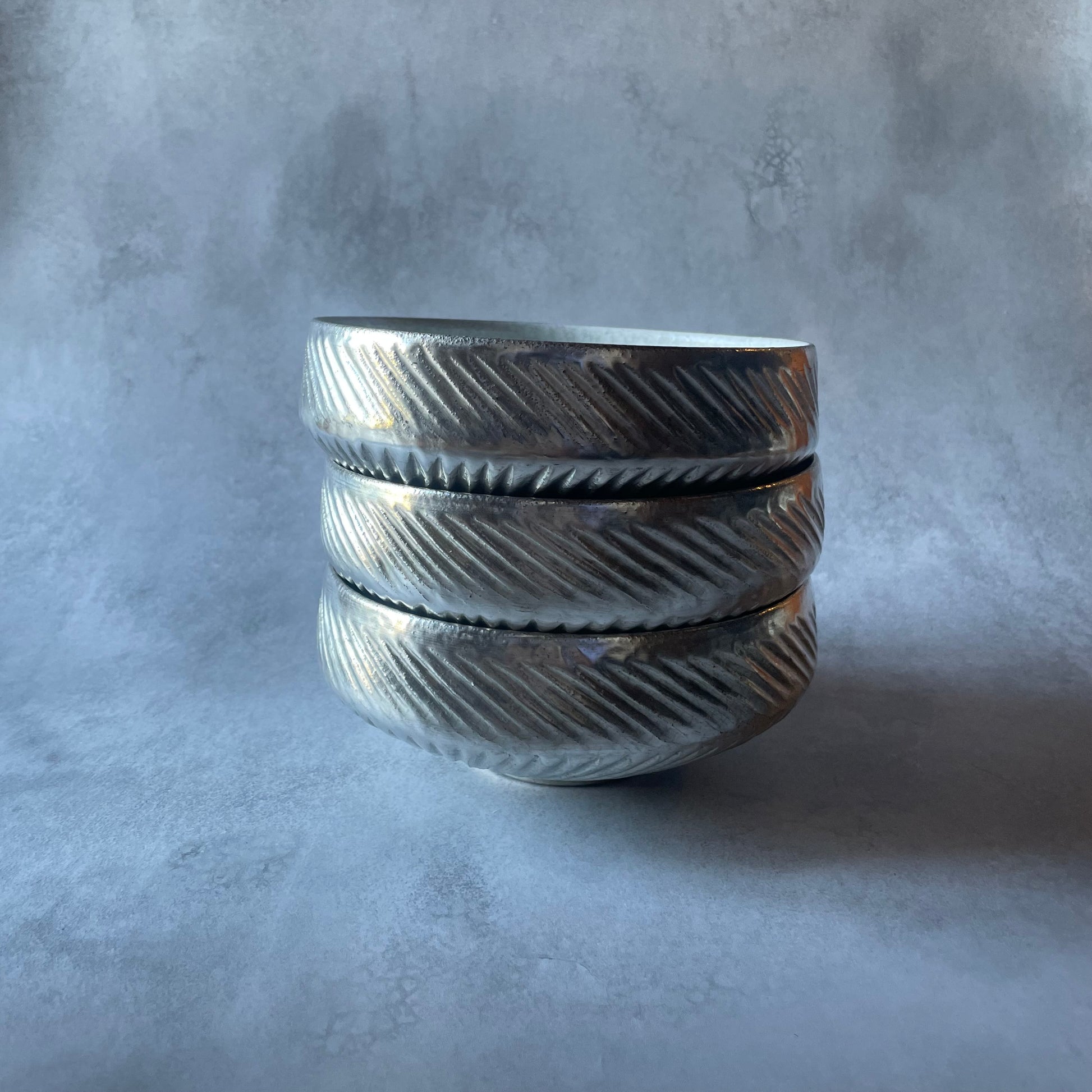 鉢　(シルバー)