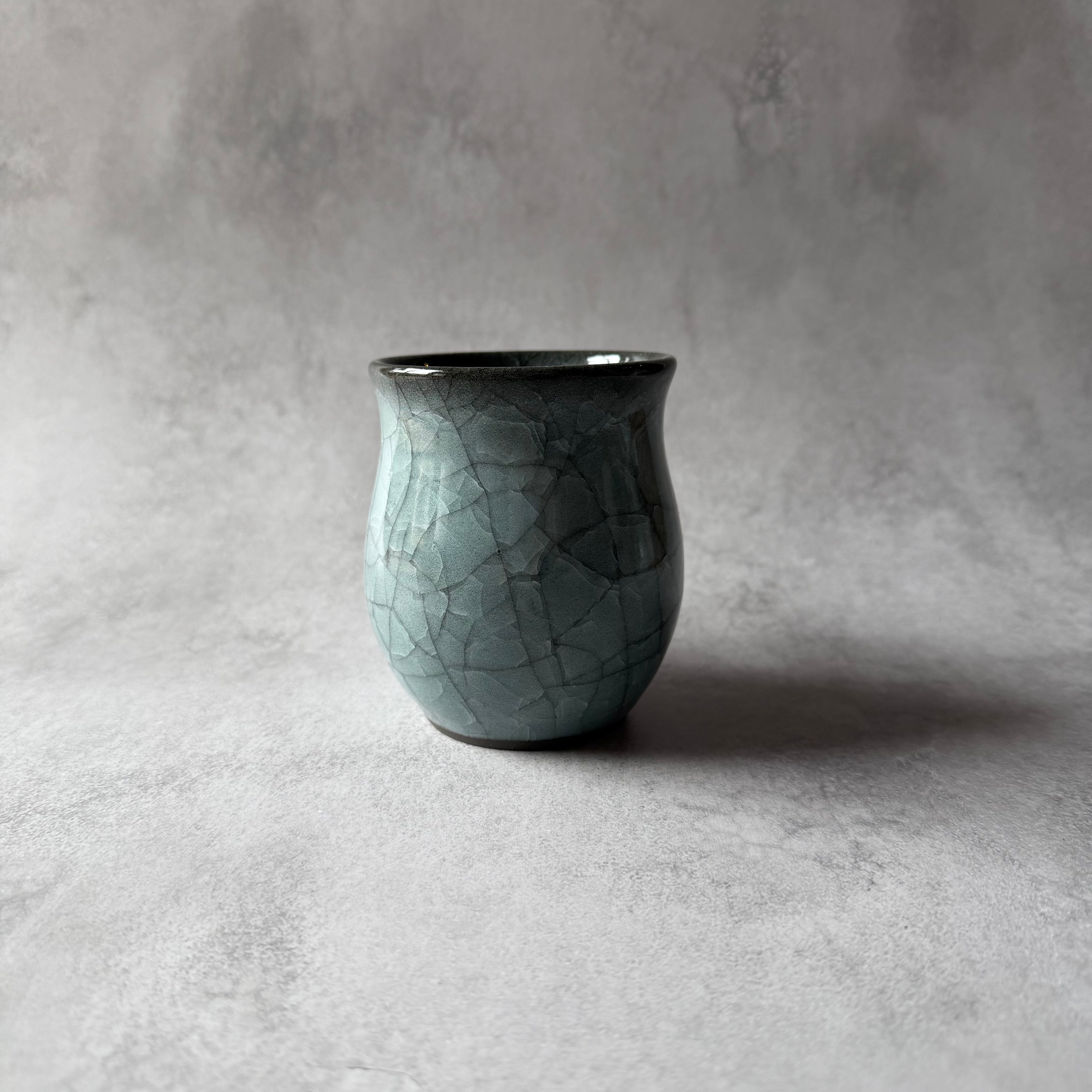 青瓷　マグカップ