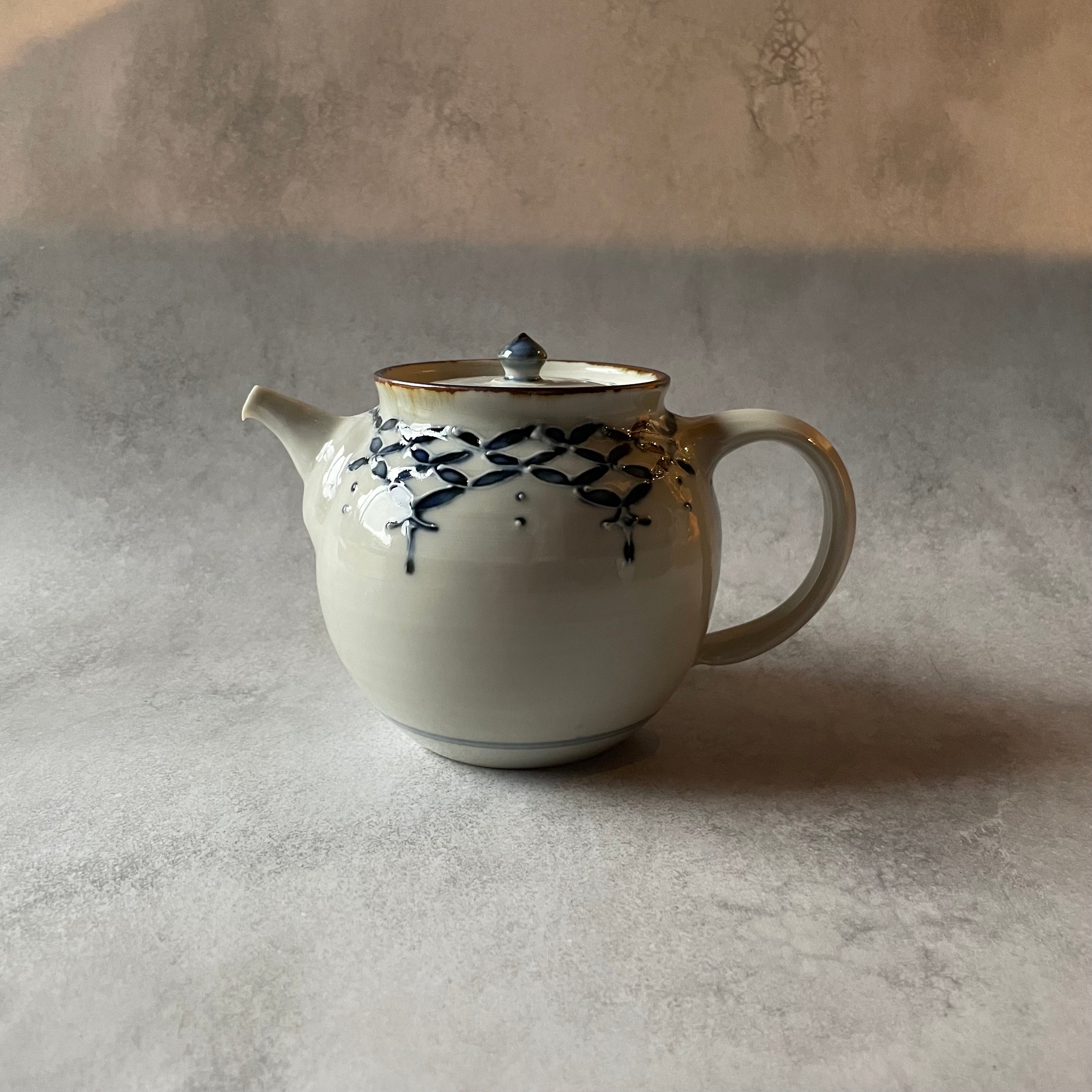 ポット　七宝文