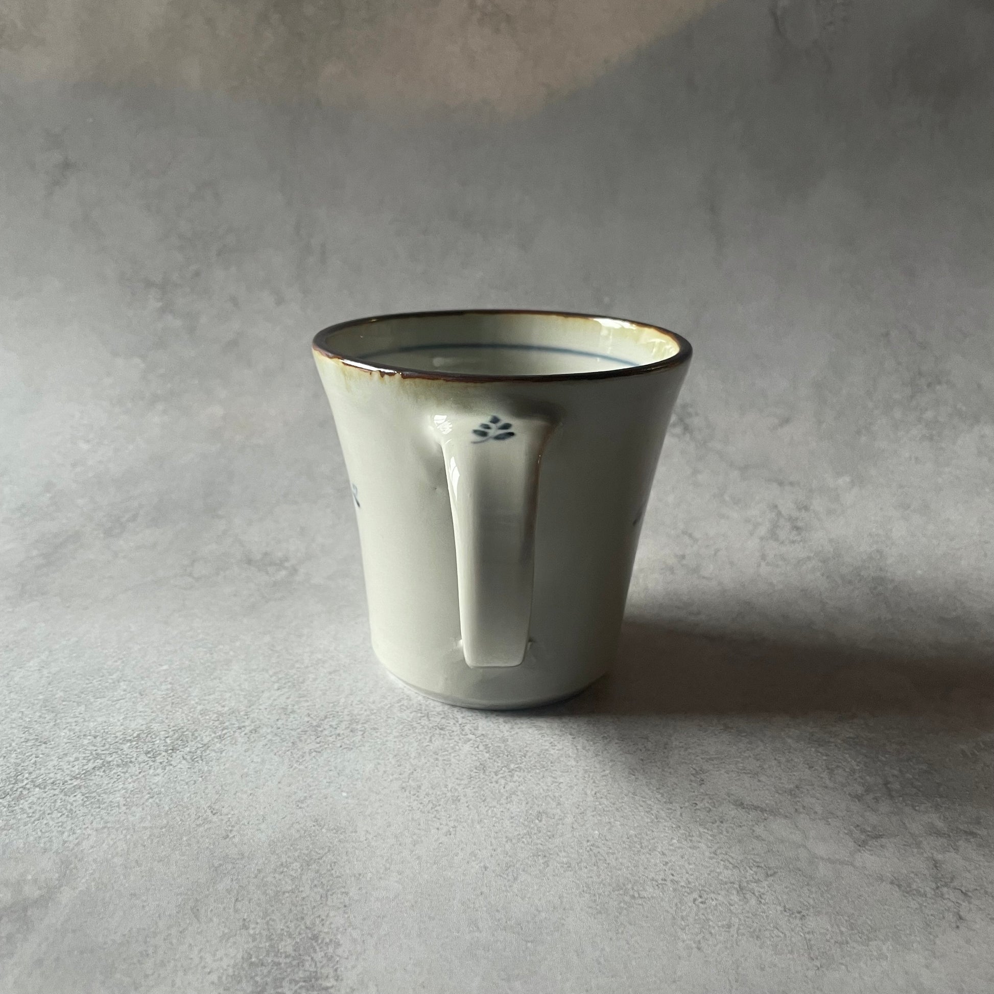 染付マグ　花十字