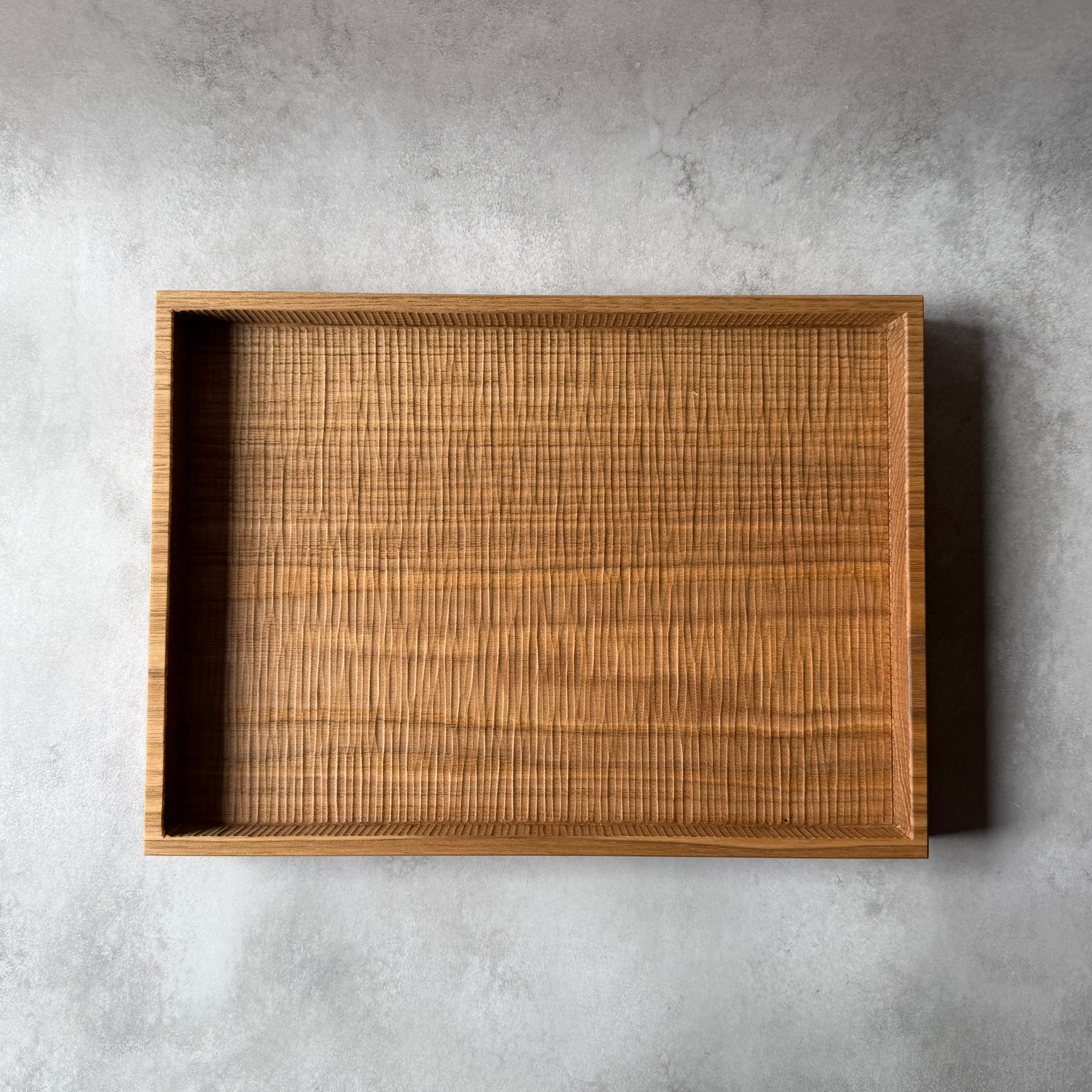 箱盆　(オニグルミ)