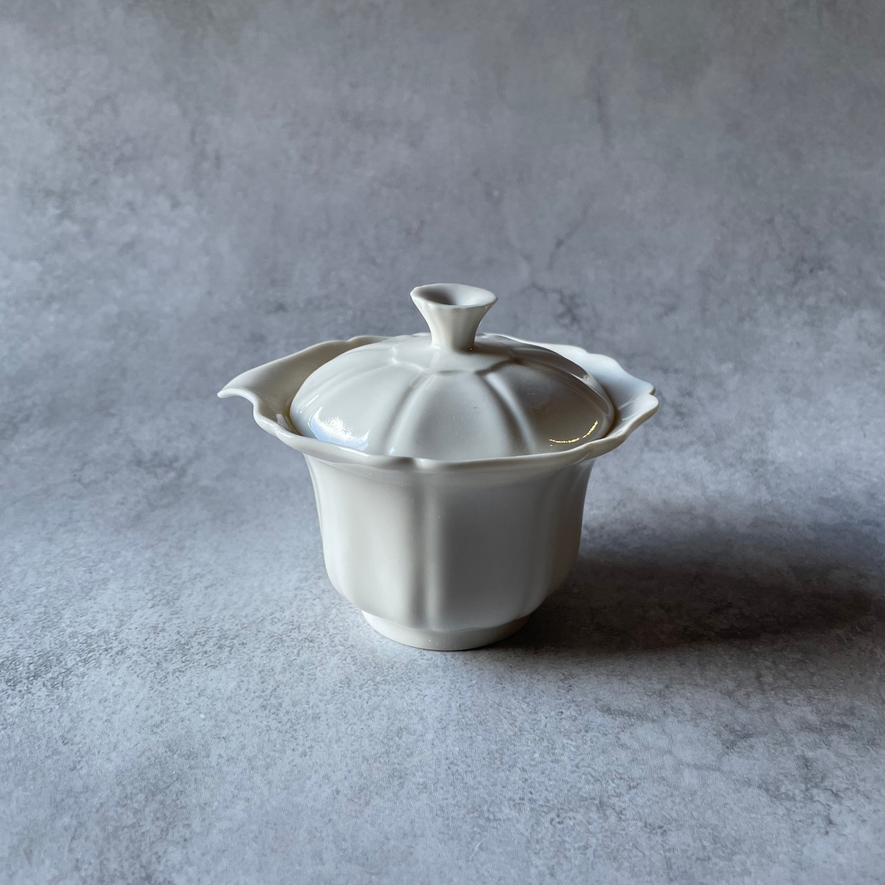 八輪花宝瓶　大