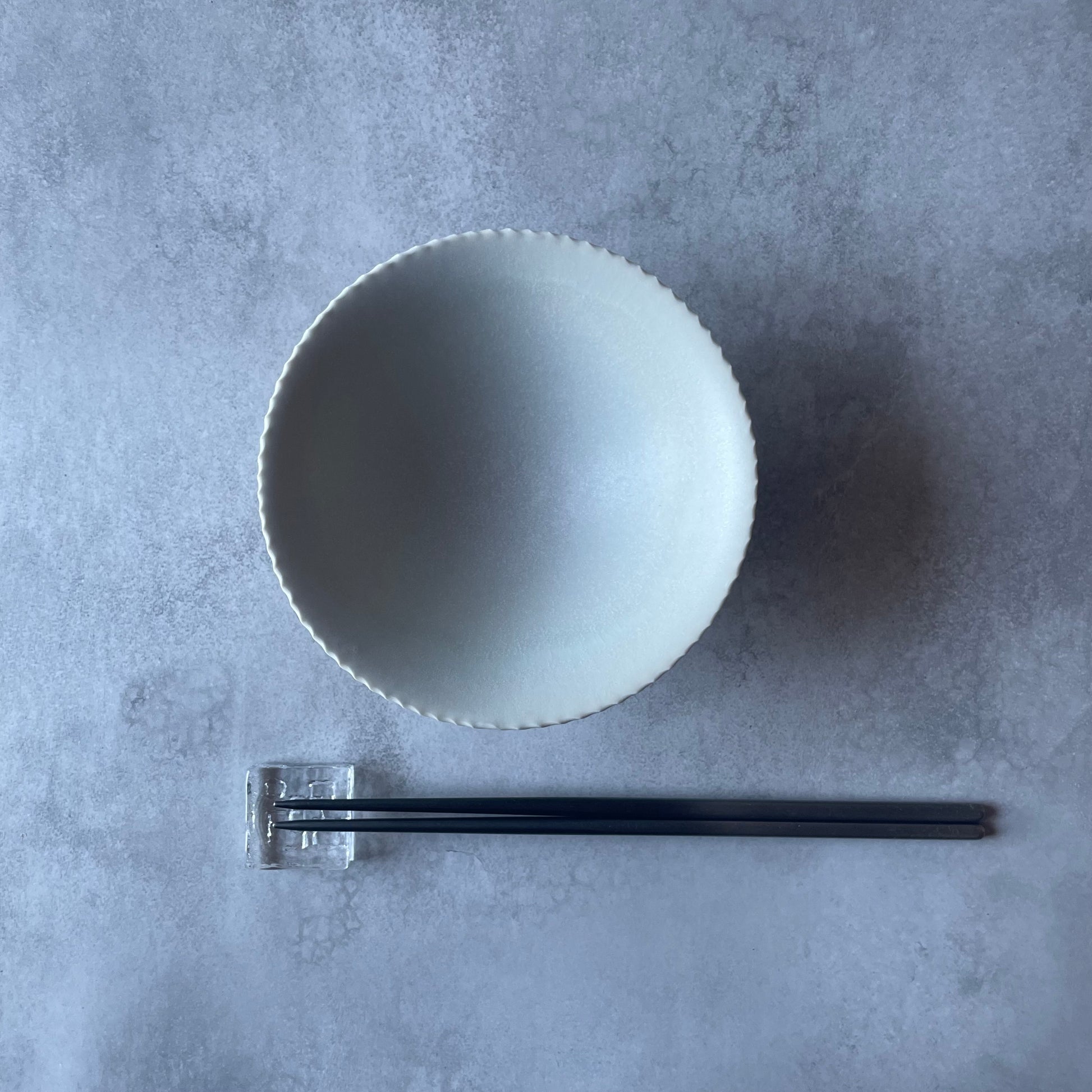 波縁高台碗　ミスト
