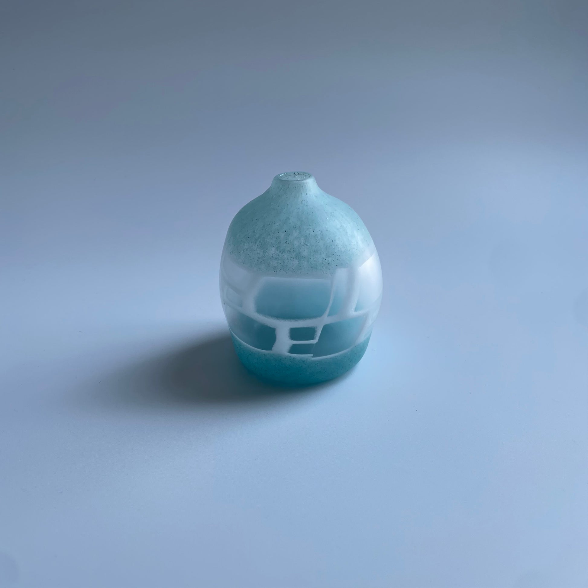花器 z1-f1 （ブルー×白）