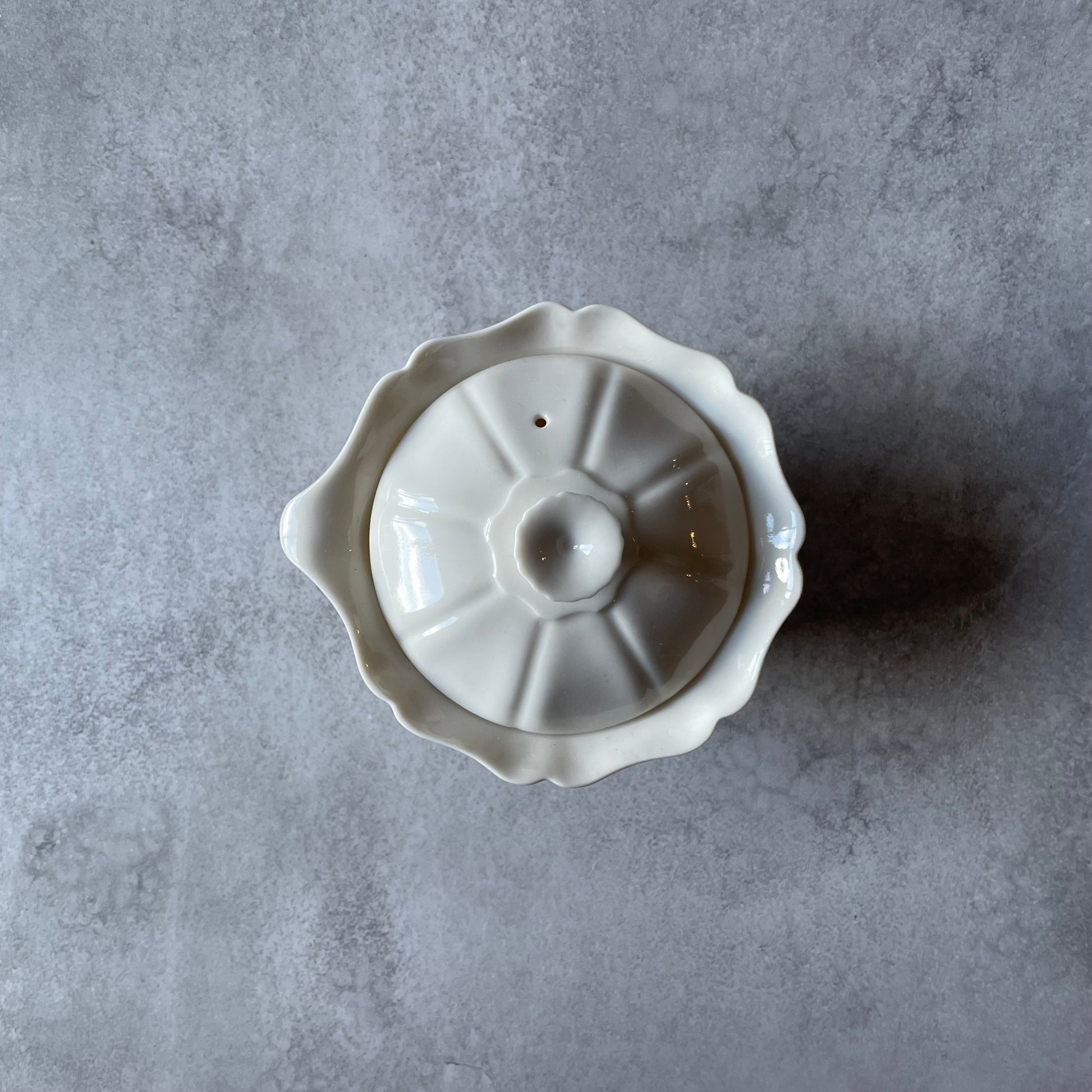 八輪花宝瓶　大