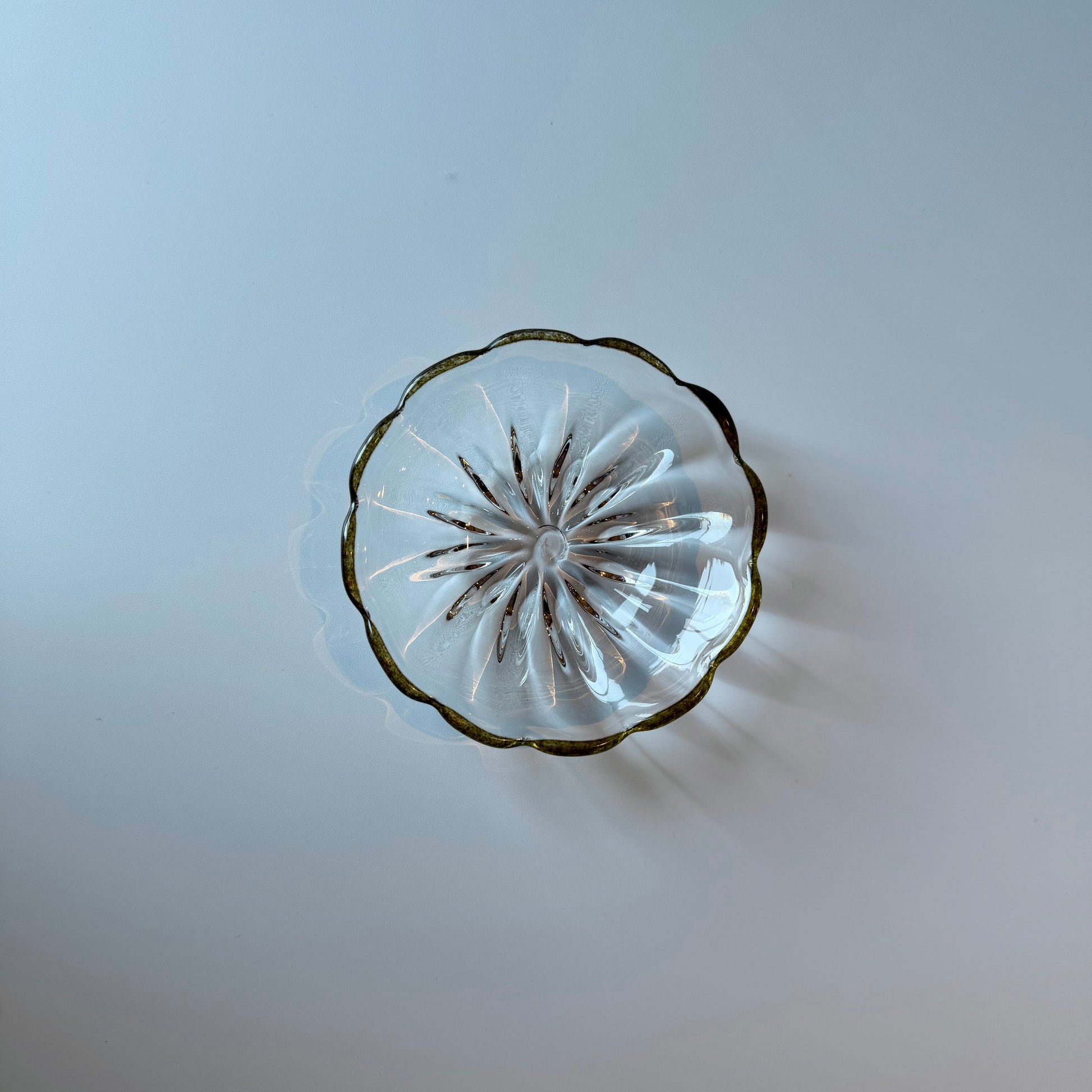 輪花豆皿