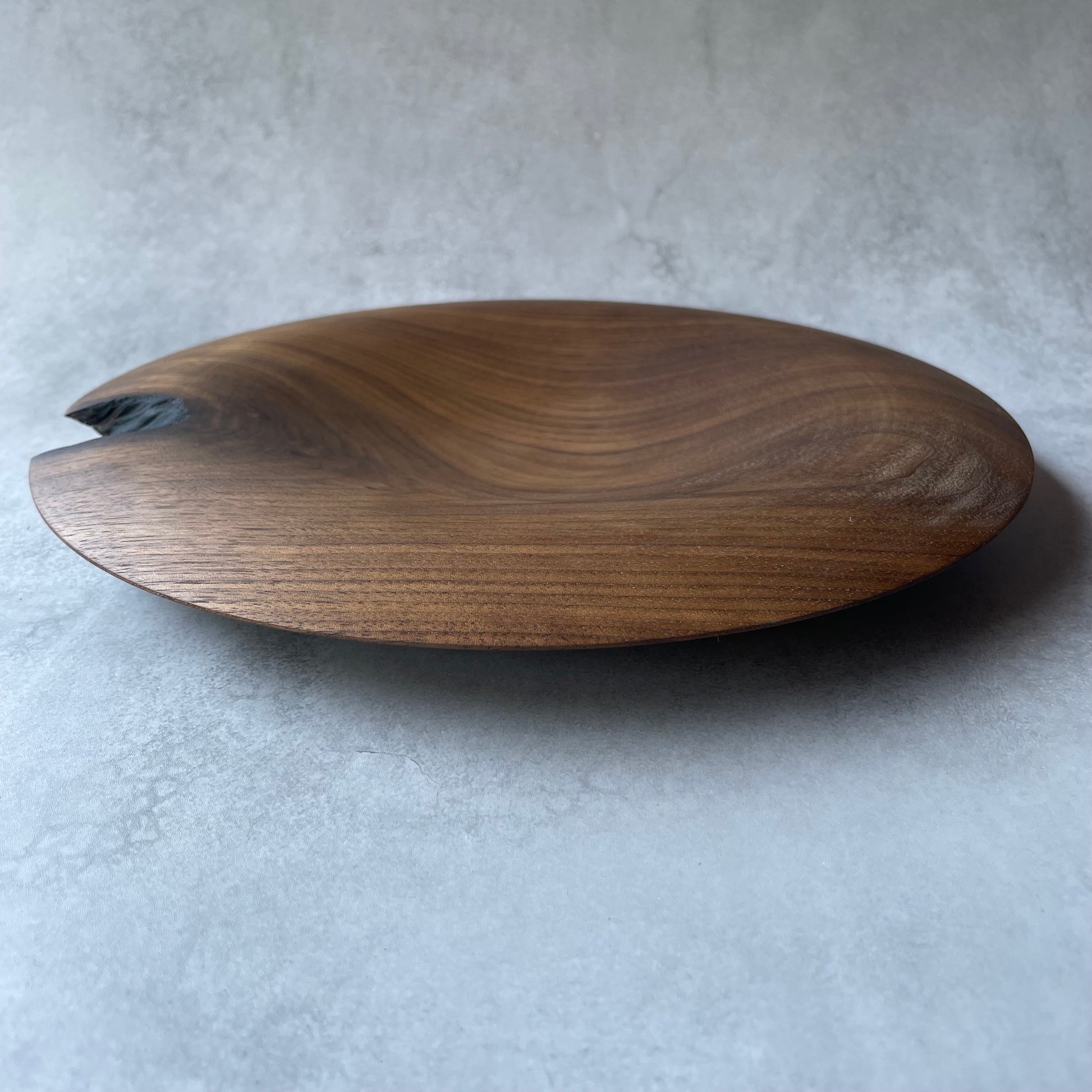 くぼみ皿（２５cm）　ウォルナット