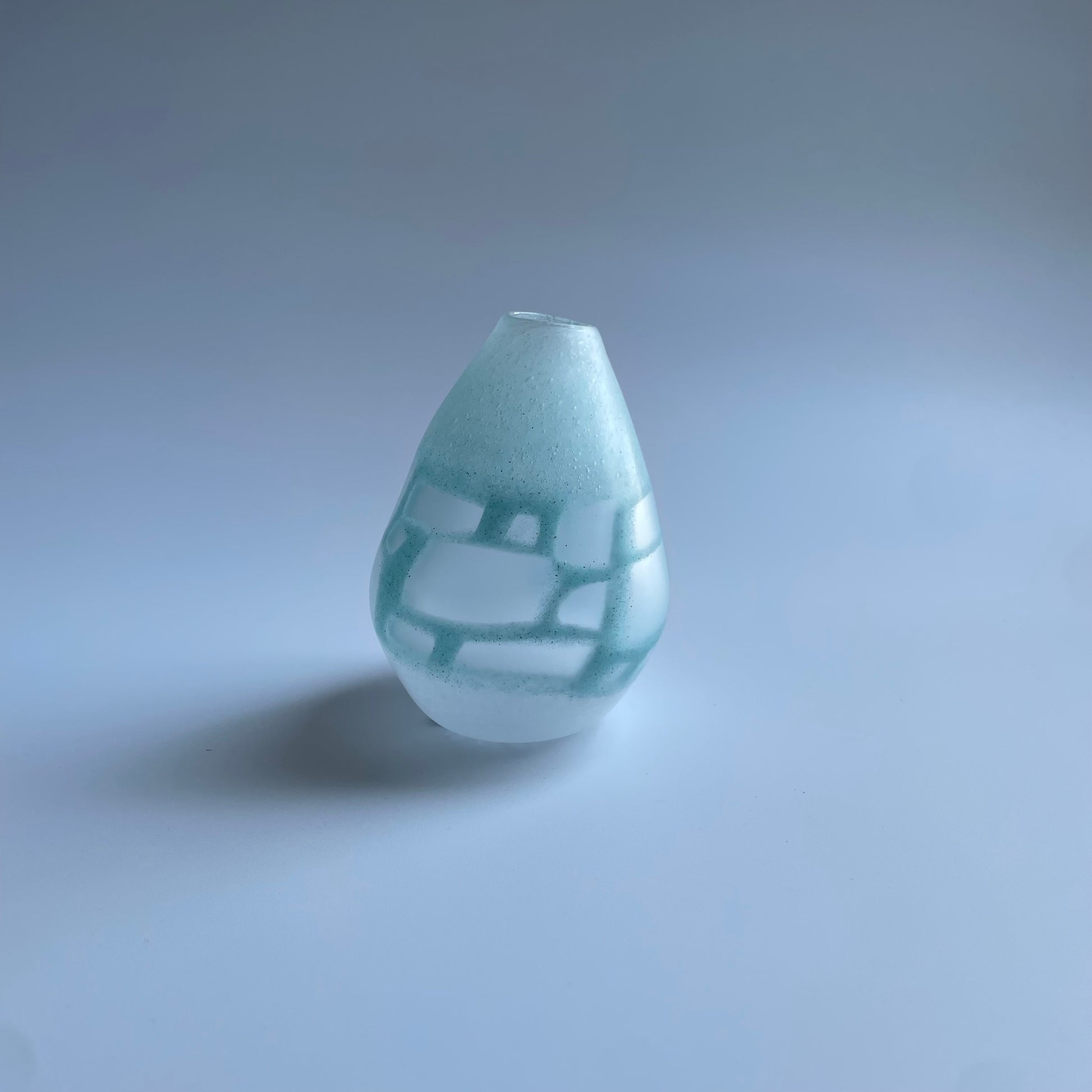 花器 z1-f1 （薄ブルー×白）