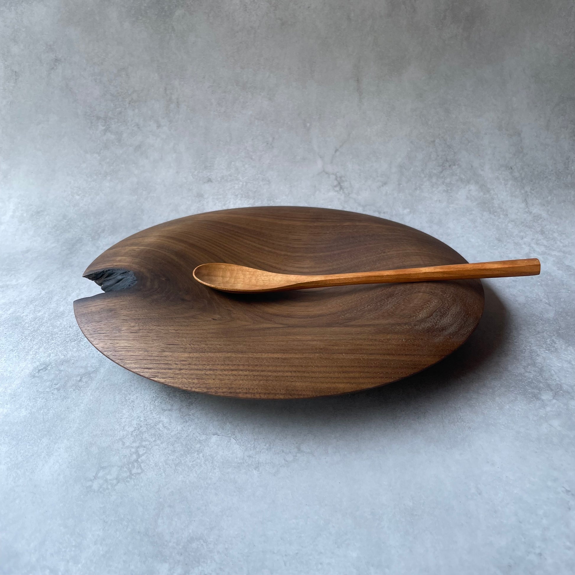 くぼみ皿（２５cm）　ウォルナット