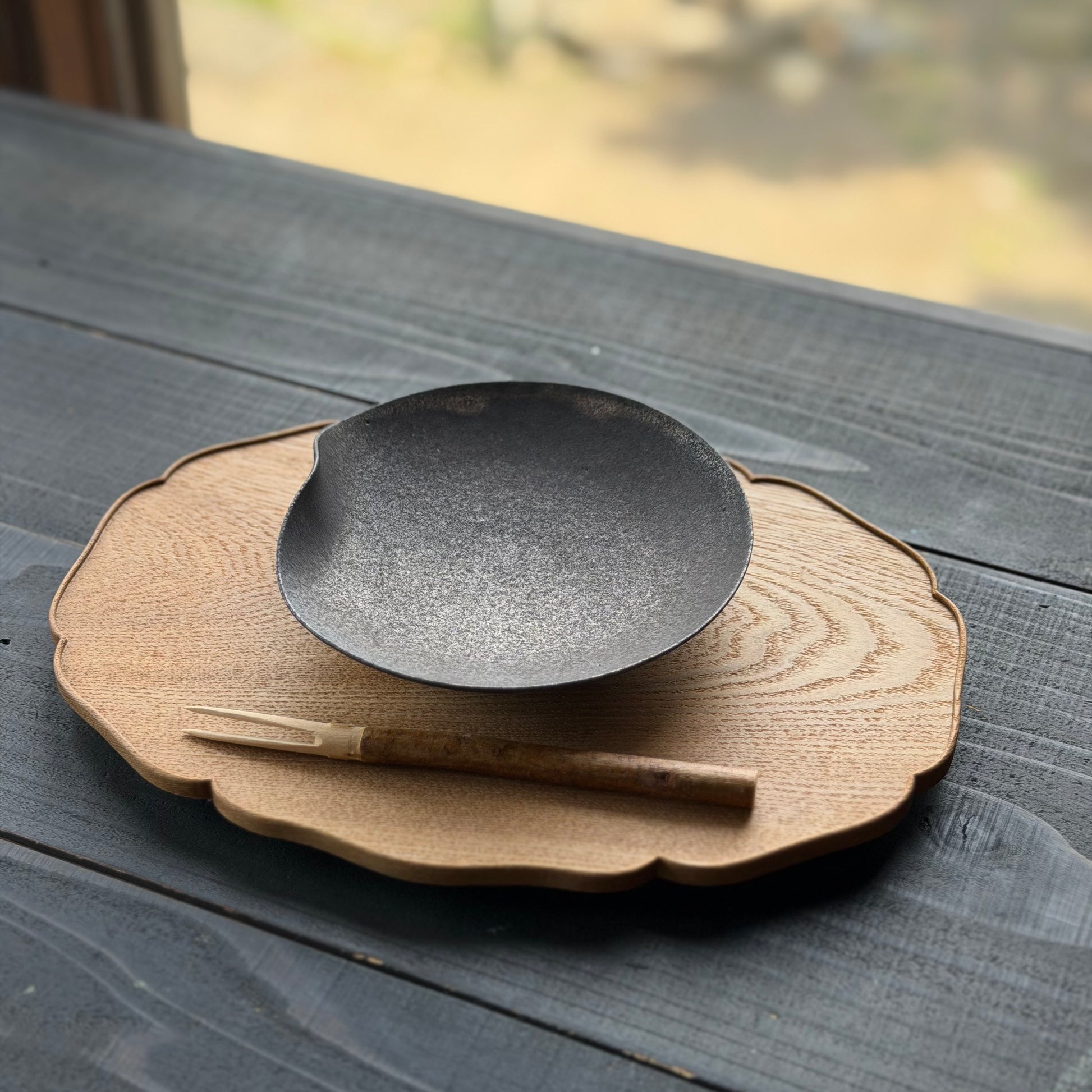 黒釉　一片かえし小皿