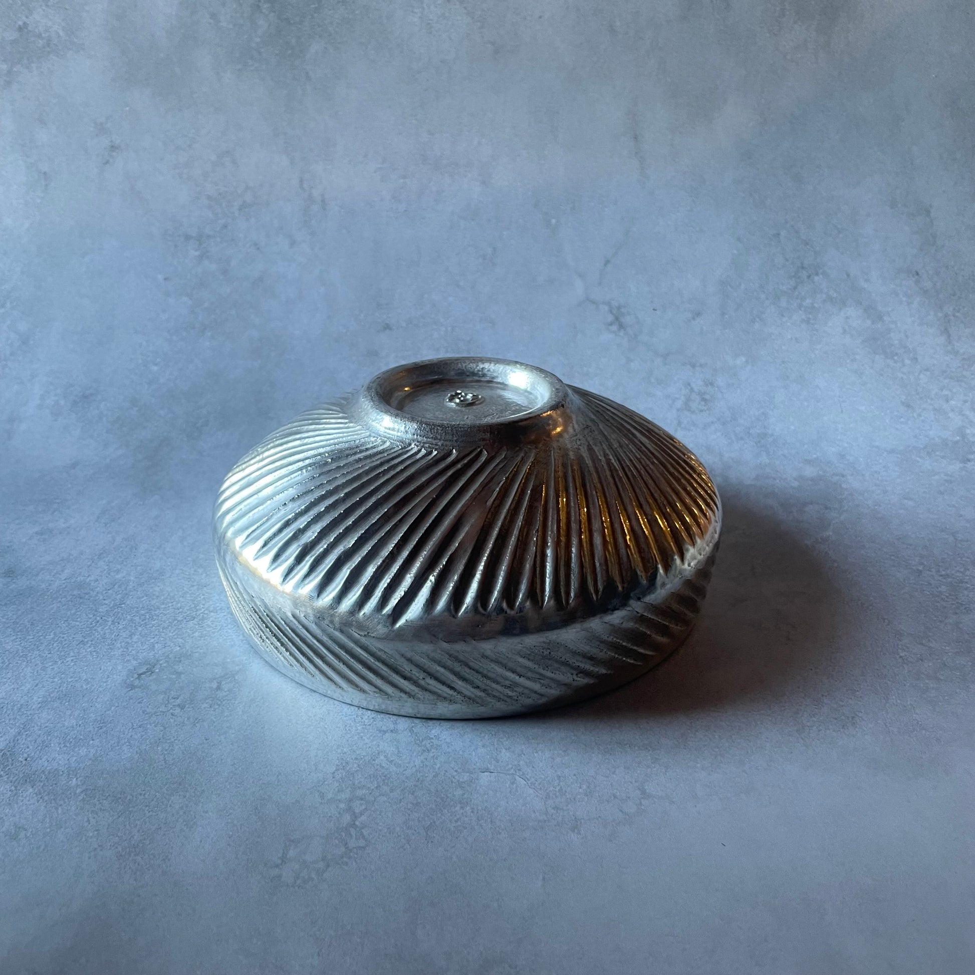 鉢　(シルバー)