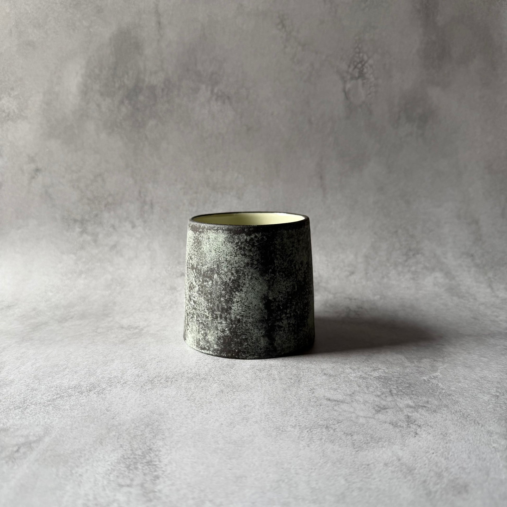 マグカップ　台形　緑