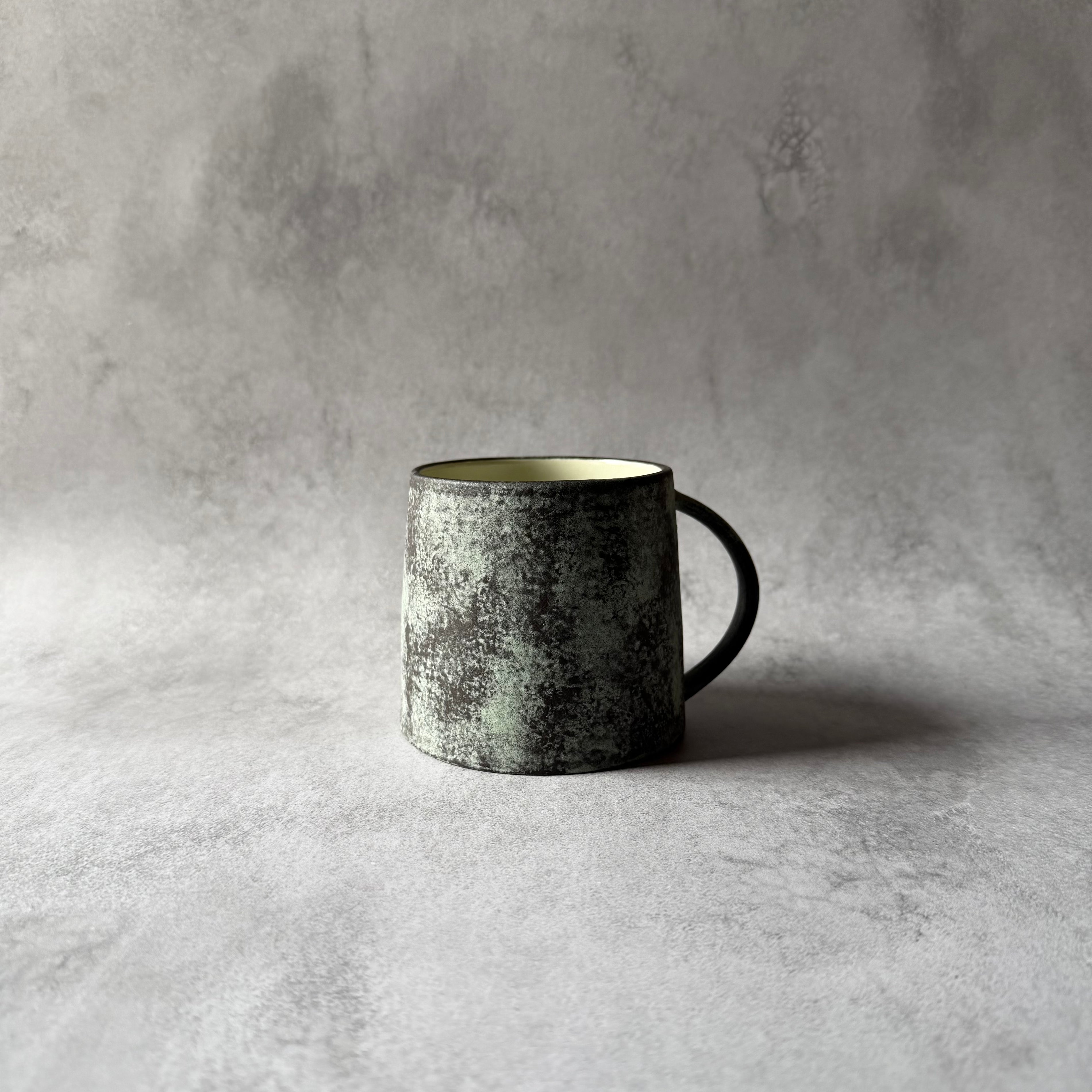 マグカップ　台形　緑