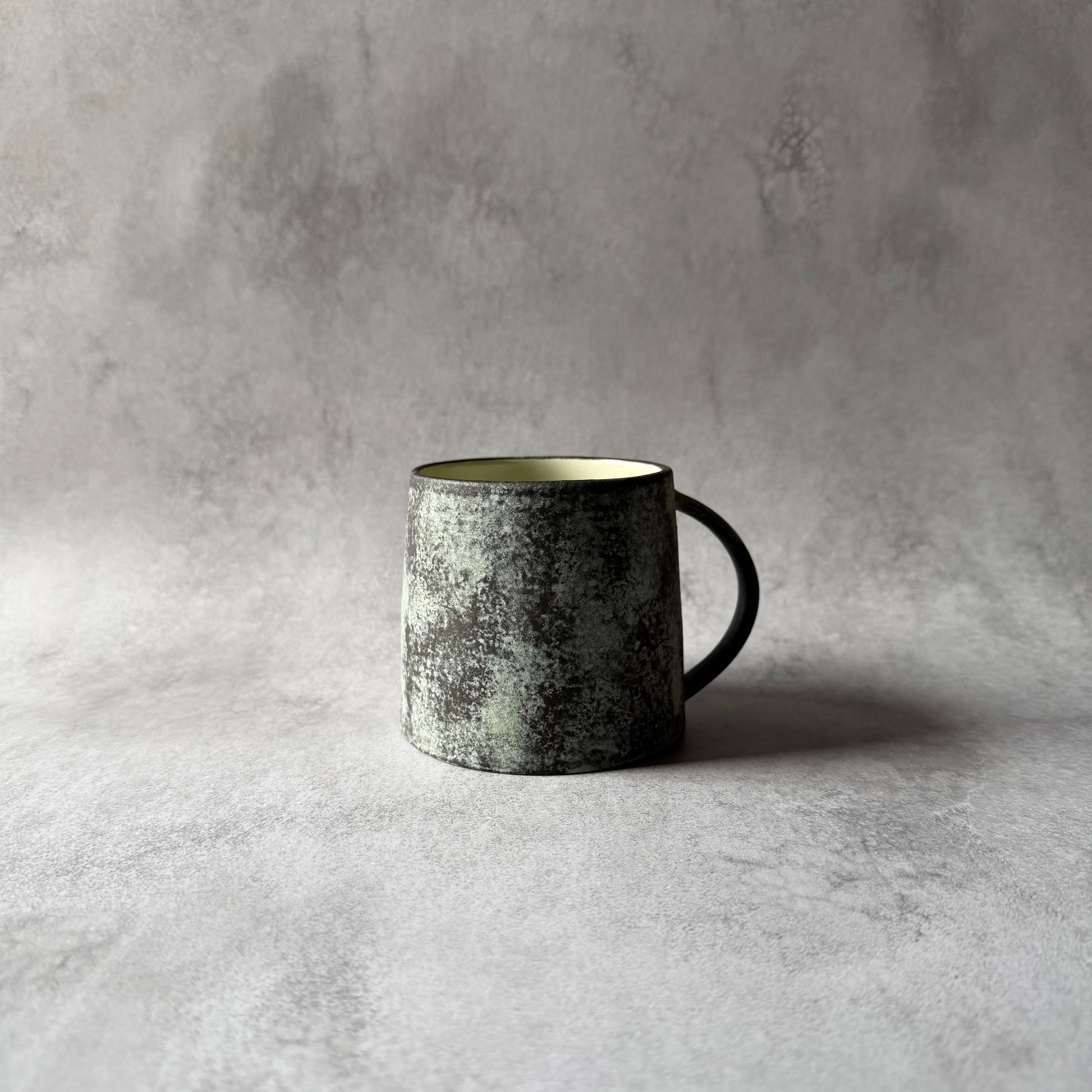 マグカップ　台形　緑