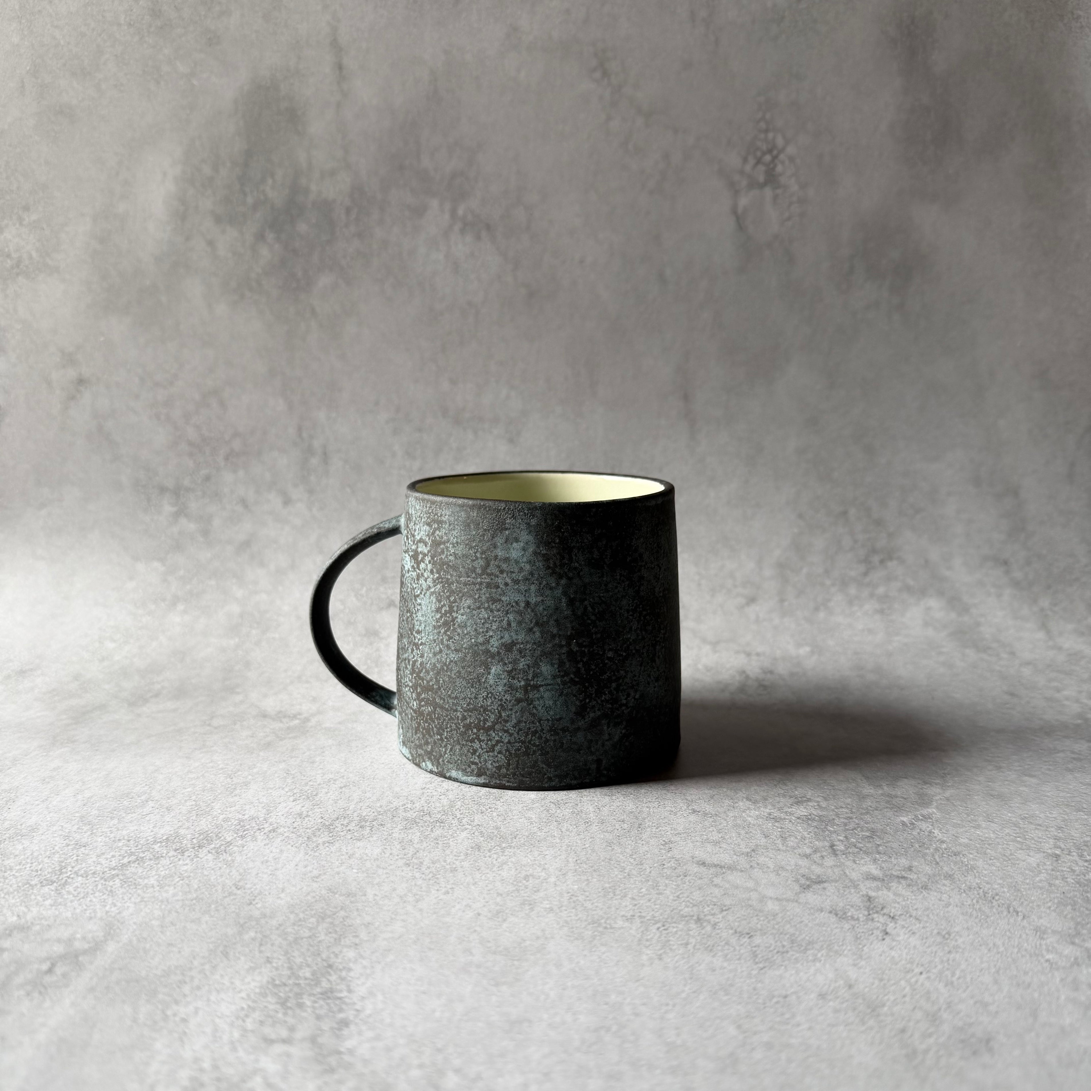 マグカップ　台形　青