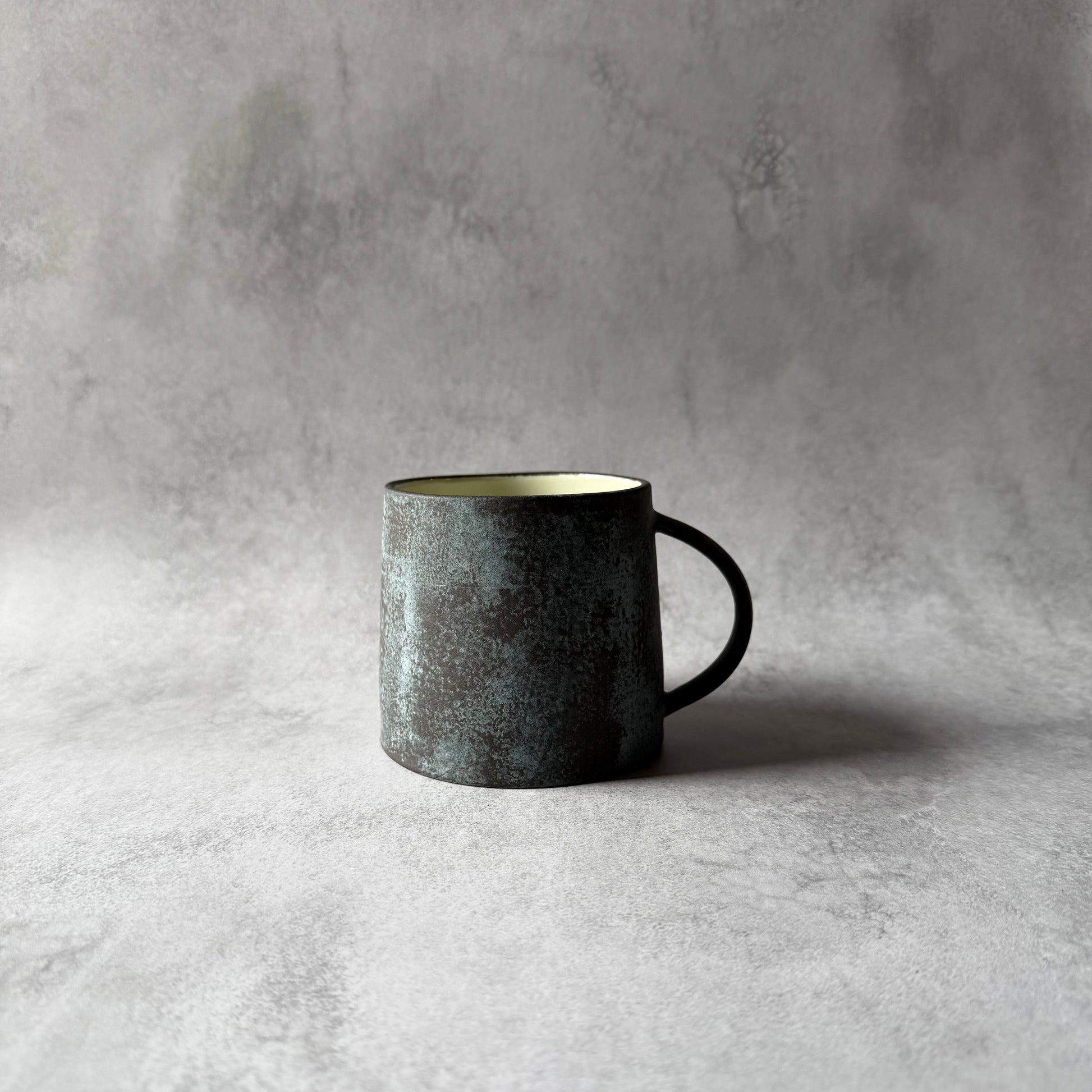 マグカップ　台形　青