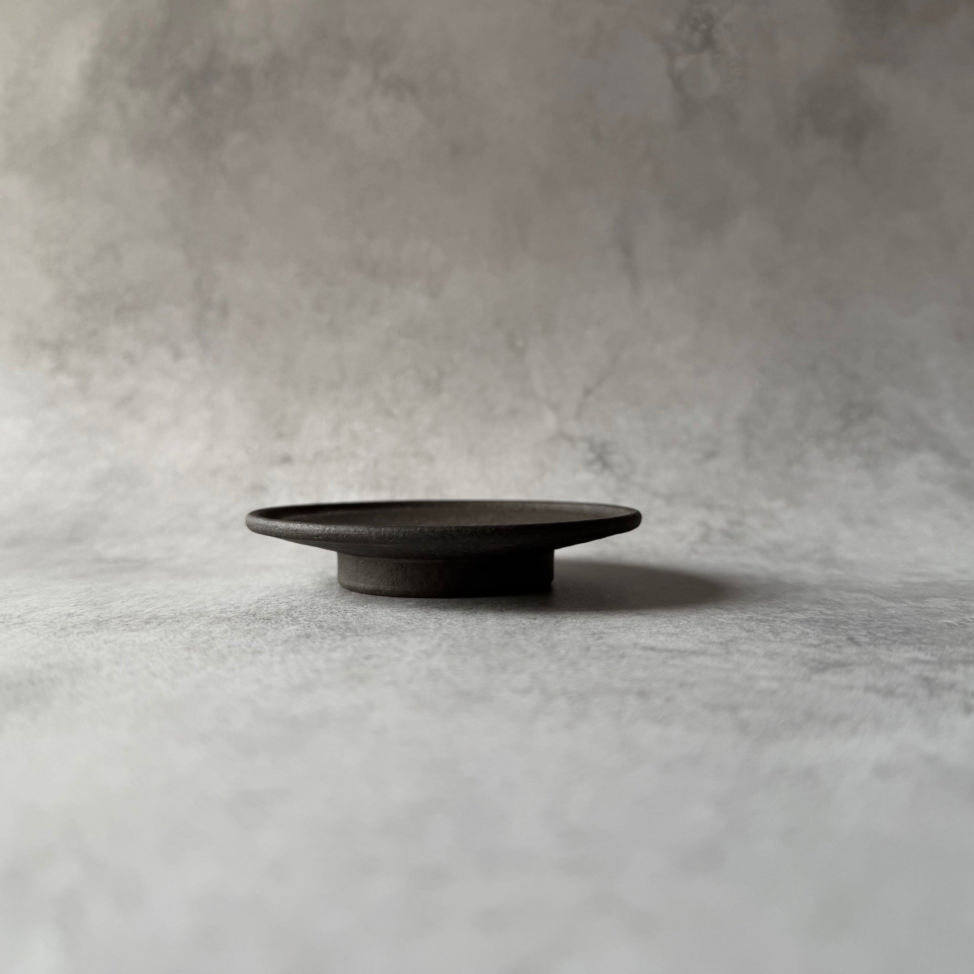 三寸リム皿　黒